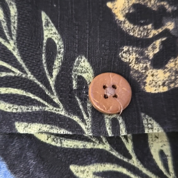 Tommy Bahama Tropical Short Sleeve Shirt - Picture 7 of 10